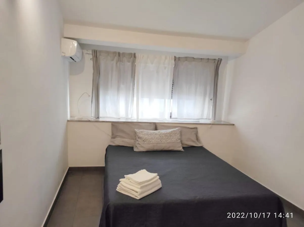 Gentile Holiday House Aeroporto di Catania Fontana Rossa Italia