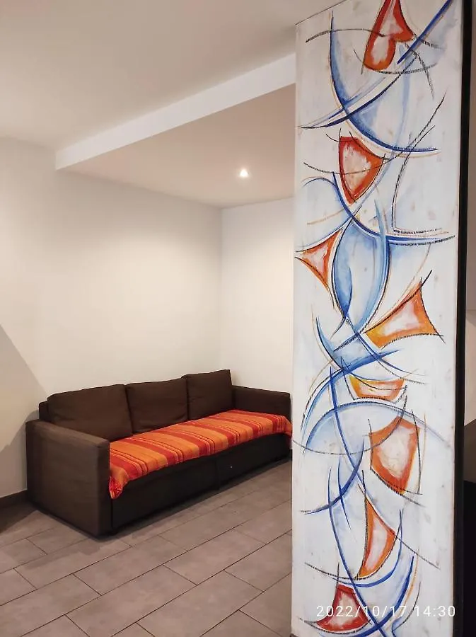 Gentile Holiday House Aeroporto di Catania Fontana Rossa Appartamento